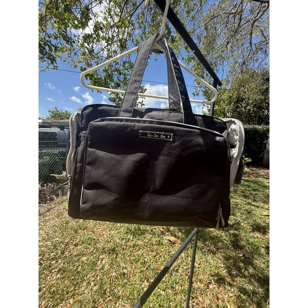 JUJUBE BE PREPARED LARGE BLACK DIAPER BAG NWOT